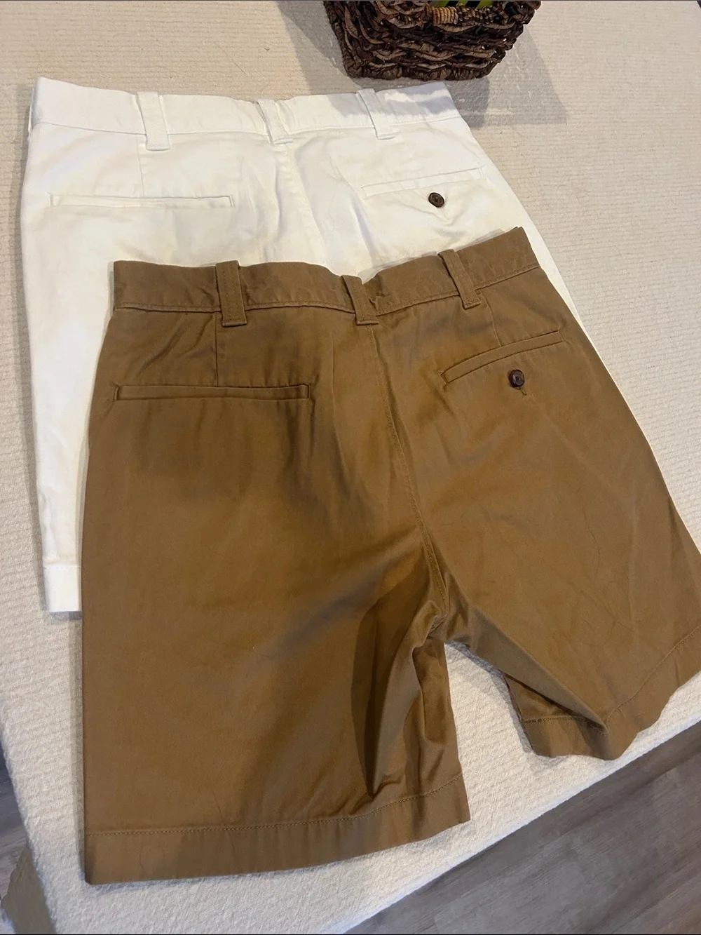 J Crew Men’s 7” shorts